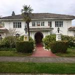 The Villa Bed & Breakfast Washington