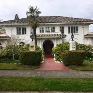 The Villa Bed & Breakfast