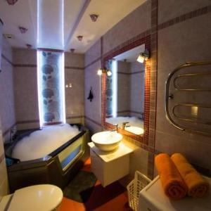 RENT-сервис Апартаменты Люкс на Маяковского 97