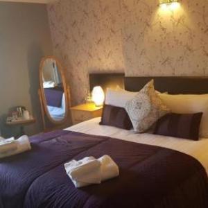 Hotels near Heswall Hall - Peel Hey