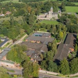 Hotels near Dorking Halls - De Vere Horsley Estate