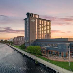 Willett Hall Hotels - Renaissance by Marriott Portsmouth-Norfolk Waterfront Hotel