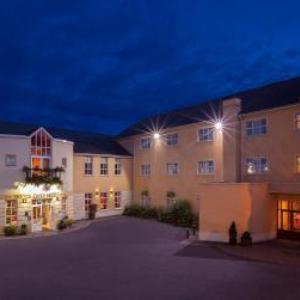 Hotels near UPMC Nowlan Park - Seven Oaks Hotel
