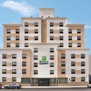 Club Amazura Hotels - Holiday Inn Express Jamaica - JFK AirTrain - NYC