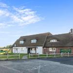 Hotels near Amex Stadium - Newmarket Inn - RelaxInnz