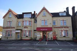 Cranbrook Hotel, Redbridge