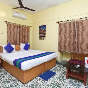 Deb's Guest house