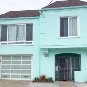 Beautiful 3 Bedroom next to Sunset ocean beach