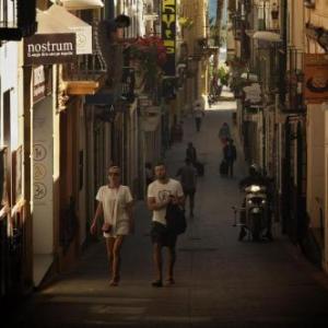 Unique studio Apartment with amazing terrace Sitges centre beach