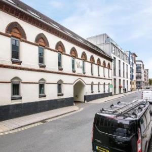 AJY Birmingham City Centre Viva Apartment