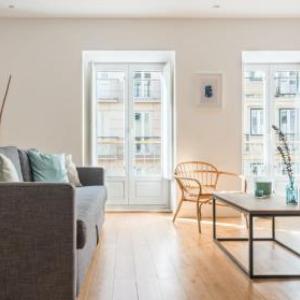 Plum Guide - Emerald Assembly