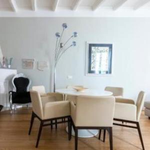 Plum Guide - Habitat