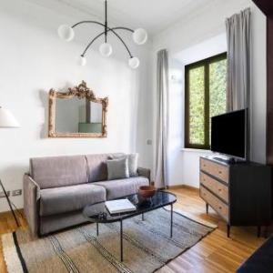 Plum Guide - Miss Marble