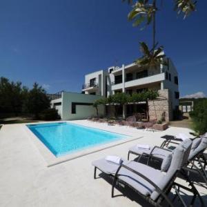 Holiday house with a swimming pool Zadar - Diklo Zadar - 15336