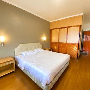 Upgraded - Spacious Cozy Apartment Hotel