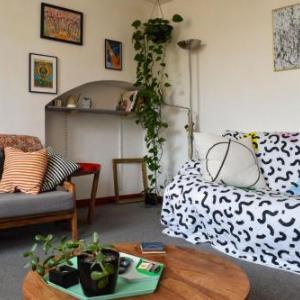 Bright Spacious Leafy 1BD Dalston Loft Sleeps 4