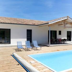 Holiday Home Les Alyzés - MVT240