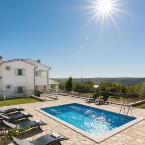 Holidayhome with 2 separate flats and private Pool (4774)