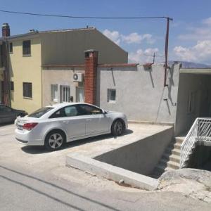 Apartments with a parking space Podstrana Split - 15377
