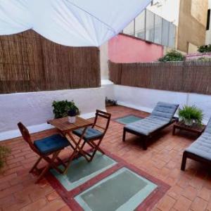 Apartment with 2 bedrooms in Barcelona with furnished terrace and WiFi 4 km from the beach