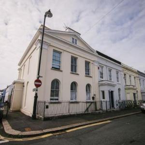 Central Holiday Home in Plymouth near Marine Aquarium