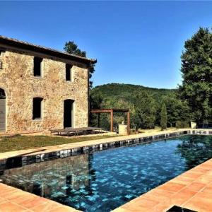 Villa with 4 bedrooms in Monticiano Siena with private pool and WiFi