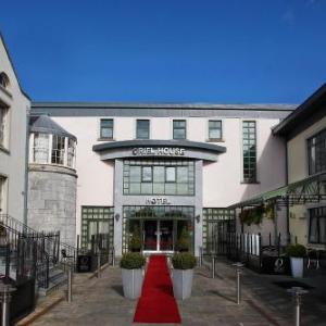 Oriel House Hotel