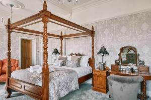 The Queens Hotel, Lytham St Annes