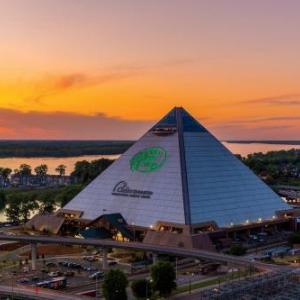 Hotels near Mud Island Amphitheatre - Big Cypress Lodge