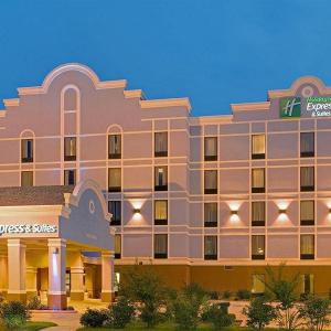 Holiday Inn Express Hotel & Suites Greenwood