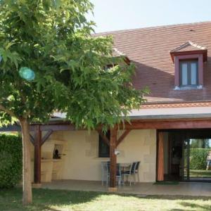 Quaint Holiday Home in Castelnaud-la-Chapelle