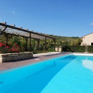 Apartment with one bedroom in Montalto delle Marche with shared pool and WiFi