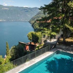 Cozy apartment park and pool overlooking the lake! 15 km to Bellagio 15 km to Como!