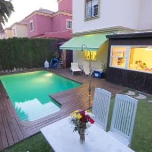 Villa with 4 bedrooms in Tomares with private pool enclosed garden and WiFi