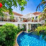 Paradise Tropicana Pool Villa Pattaya 6 BR *****