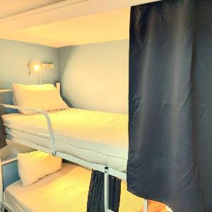 SHARED room  .  (SLEEPS 4) SHARED SHOWER .TOILET