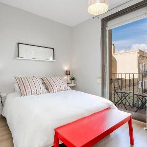 Typical Barcelonian apartment few steps from beach