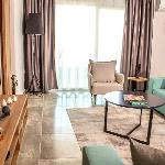 Luxury Suites-Avalon Apartments Alacaalan