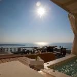 Oia Mansion-4Bedroom Villa with Jacuzzi Oia