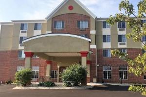 Hawthorn Suites by Wyndham Madison Fitchburg, Madison
