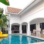 AVA Pool Villa