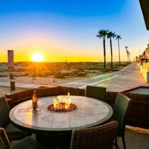 NB-200A - 2-Story Sensational Balboa Beachfront Charm