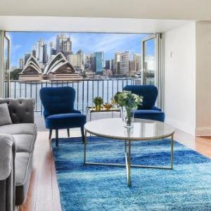 Panoramic Opera House & Harbour View