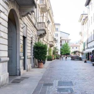 Numero Due Piazza Mazzini - byMyHomeinComo