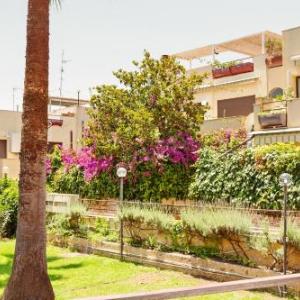 Le Palme Apartment with Terrace and Seaview