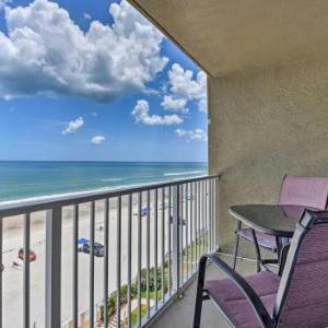 Oceanfront Studio with Balcony Walk to Attractions!