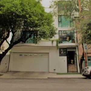 Condesa Suites