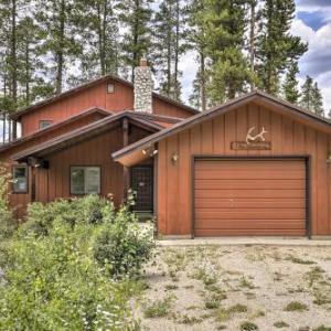 Rustic Cabin with Fireplace 2 Mi to Grand Lake