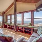 A Beach treehouse Lincoln City