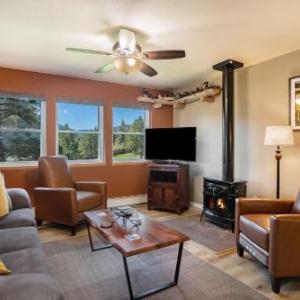 Aspen Grove Getaway